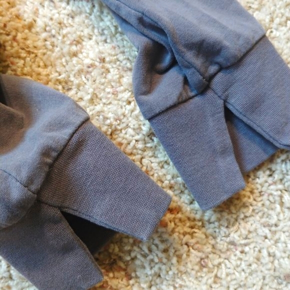 Sweatshirt with Hi-Low Hem and Fringe - Picture 5 of 5